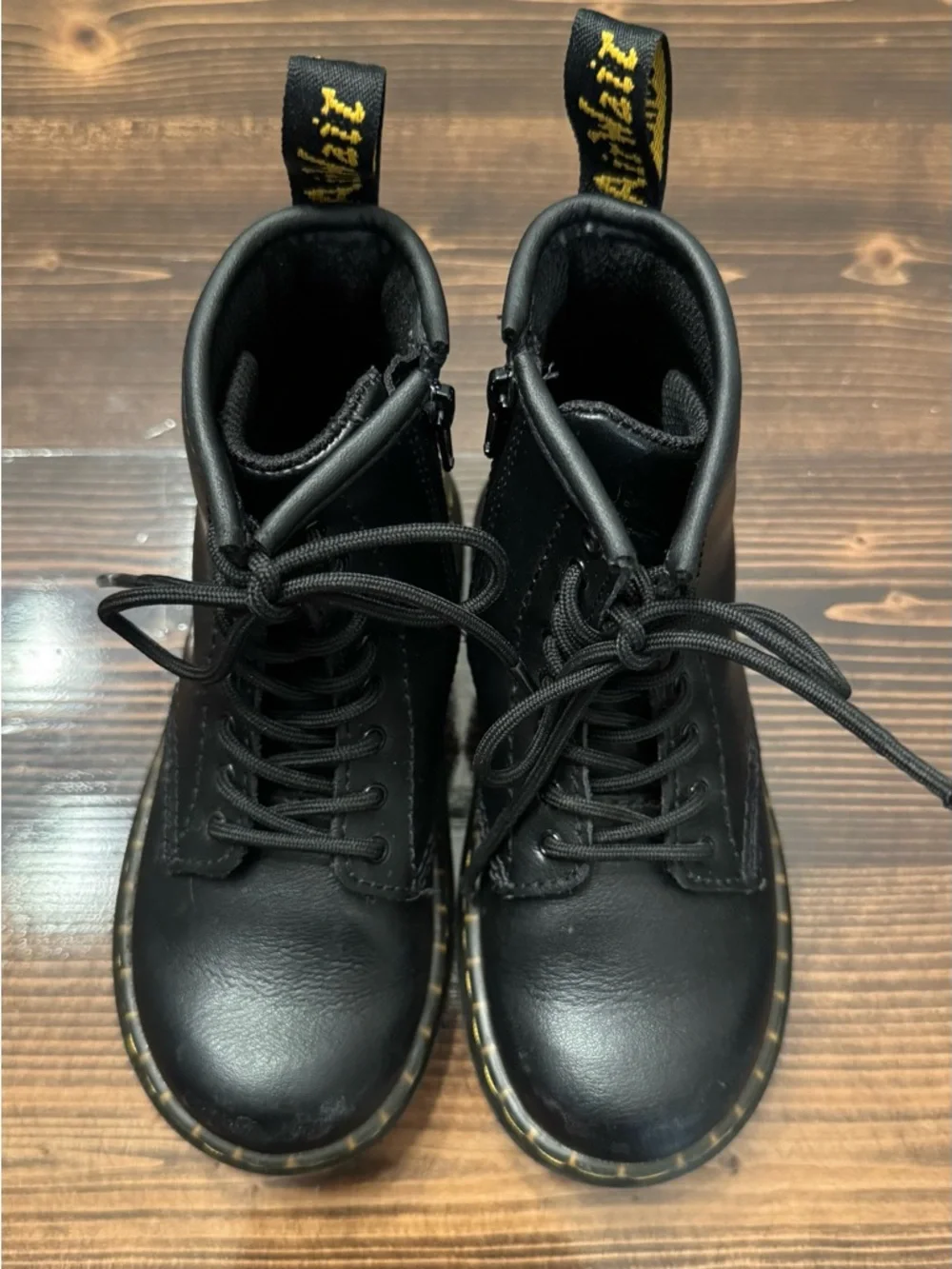Dr. Martens Zavala Unisex Kids Black Leather Combat Boots with Side‎ Zip Size 10